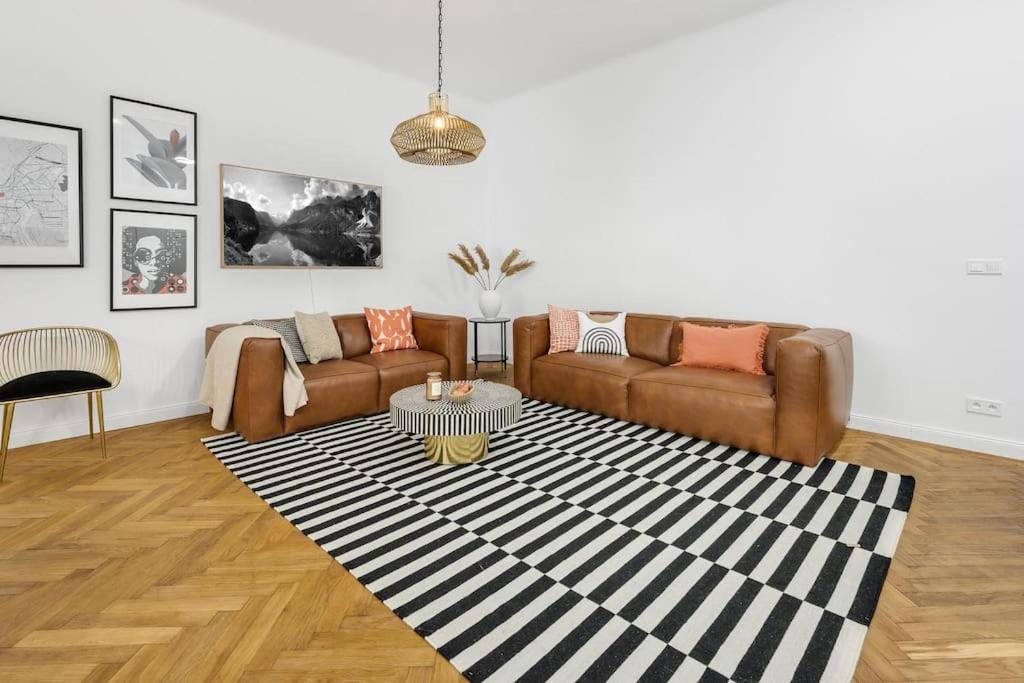 Stylovy Apartman V Centre Mesta Братислава Екстериор снимка