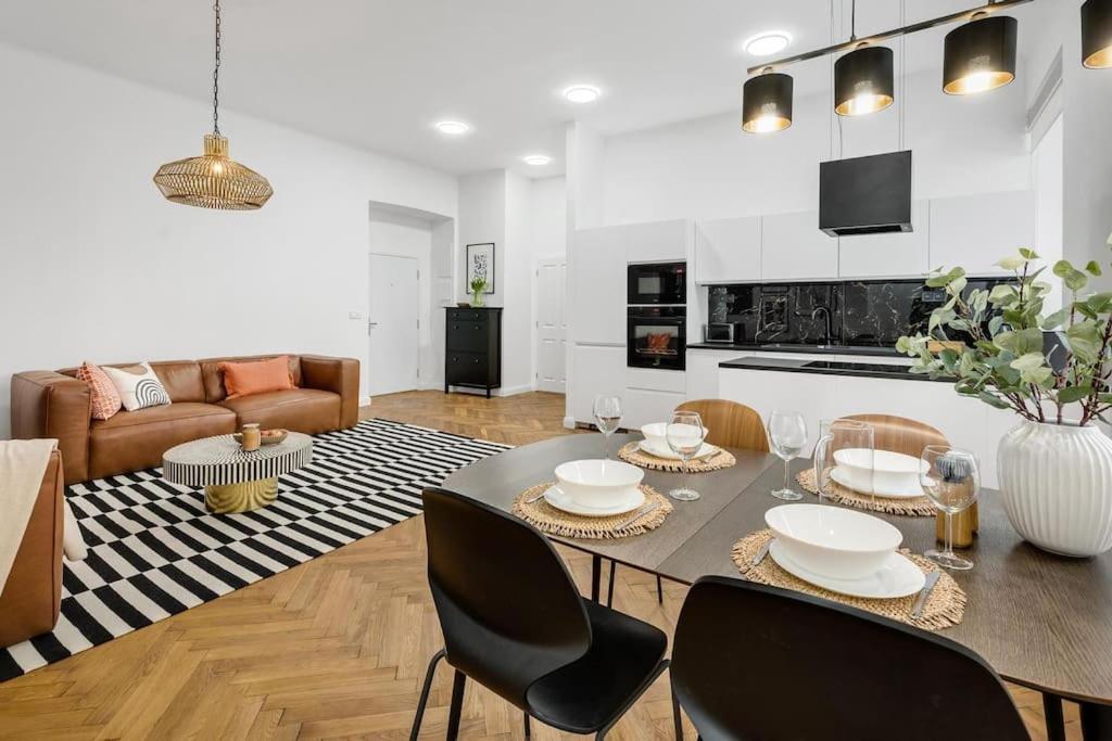 Stylovy Apartman V Centre Mesta Братислава Екстериор снимка