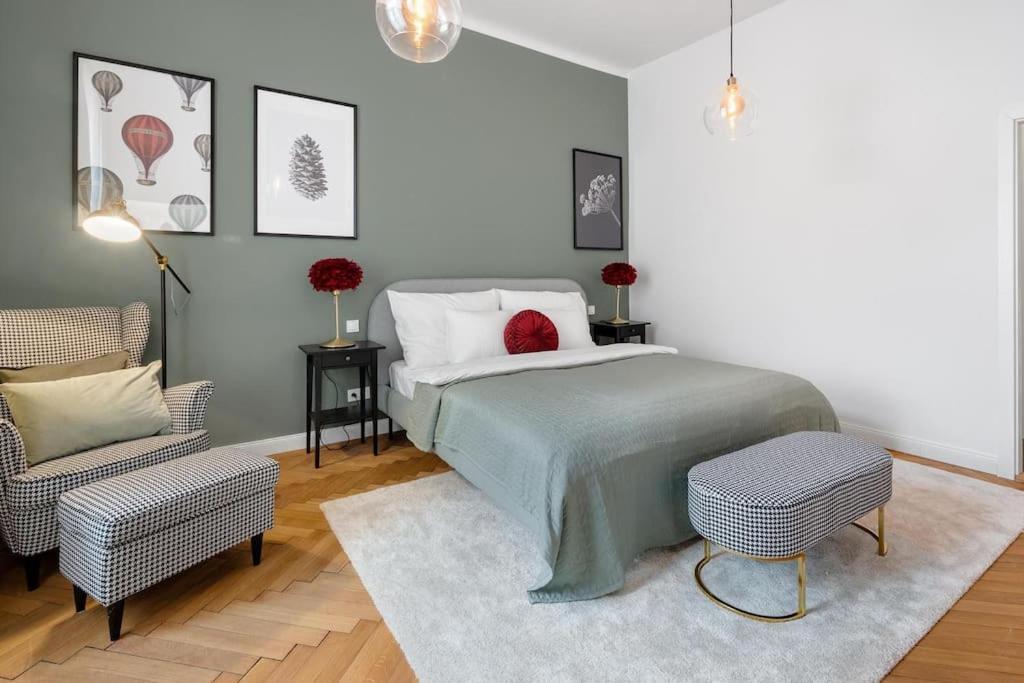 Stylovy Apartman V Centre Mesta Братислава Екстериор снимка
