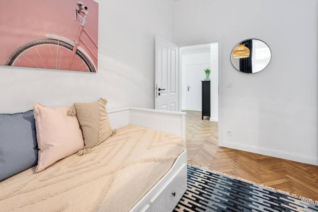 Stylovy Apartman V Centre Mesta Братислава Екстериор снимка